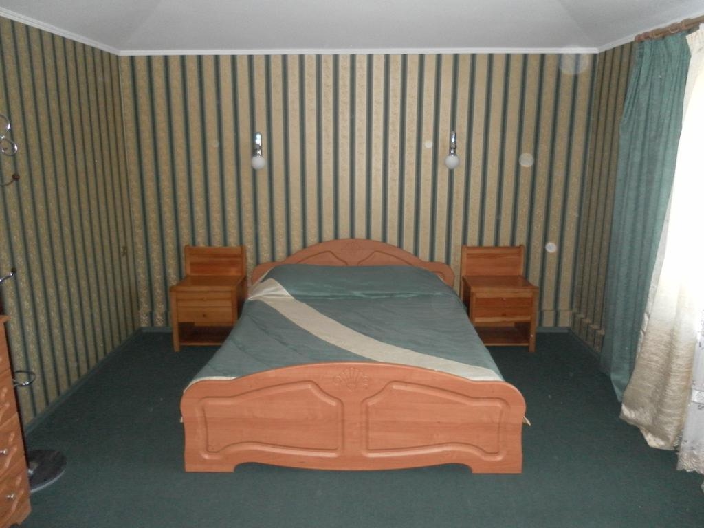 Guest House Svoyaky Gomel Habitación foto